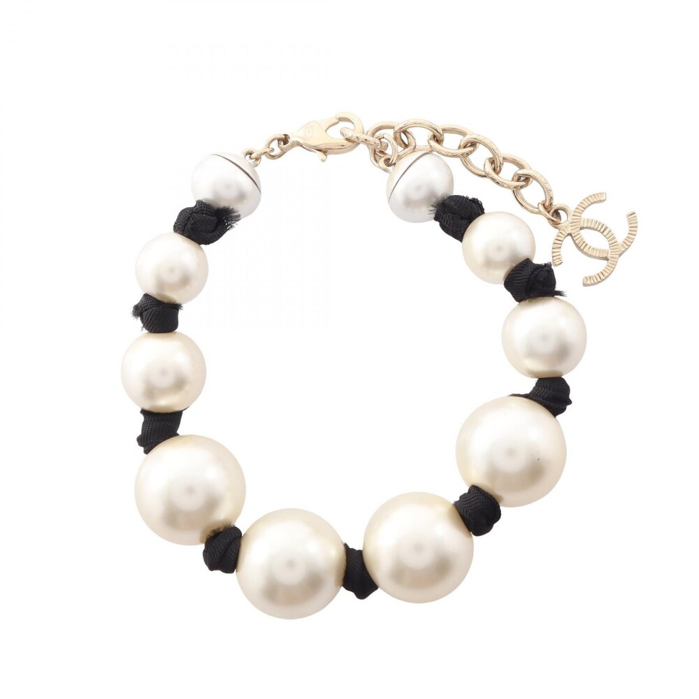 Chanel Coco Mark A16K Bracelet Gold #351653C70B